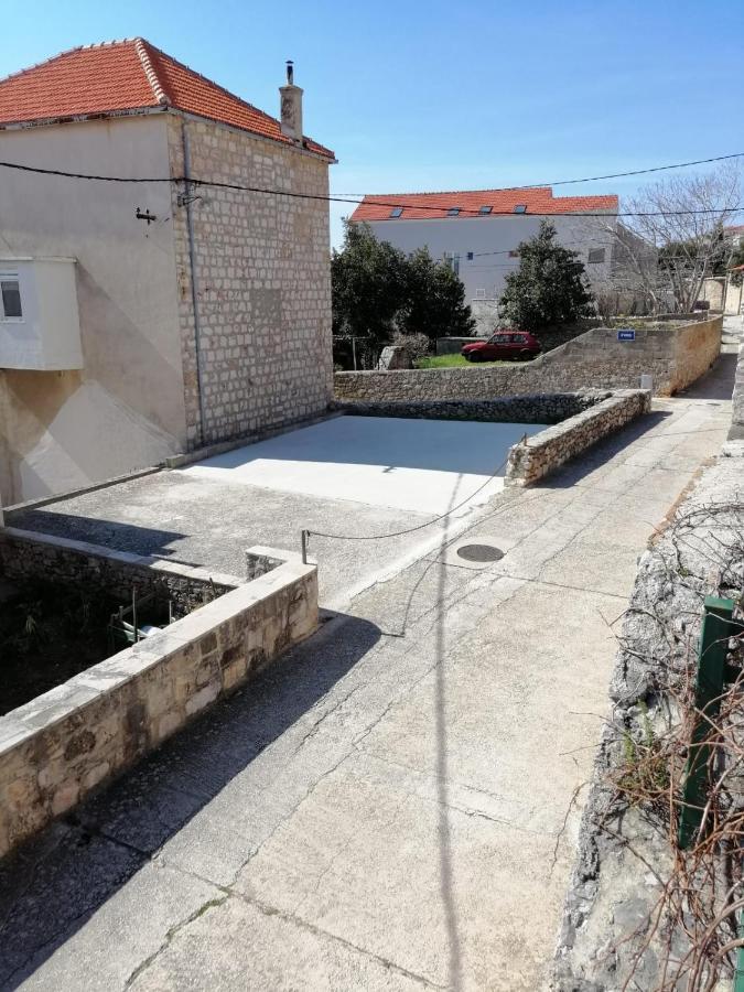 Apartments Baricevic Bol Extérieur photo
