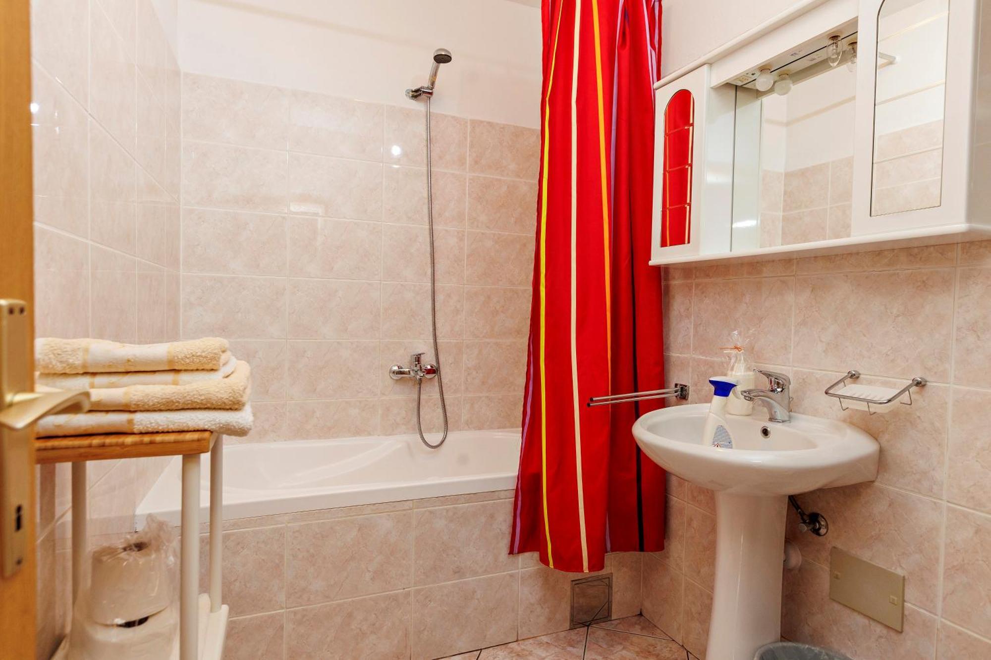 Apartments Baricevic Bol Extérieur photo