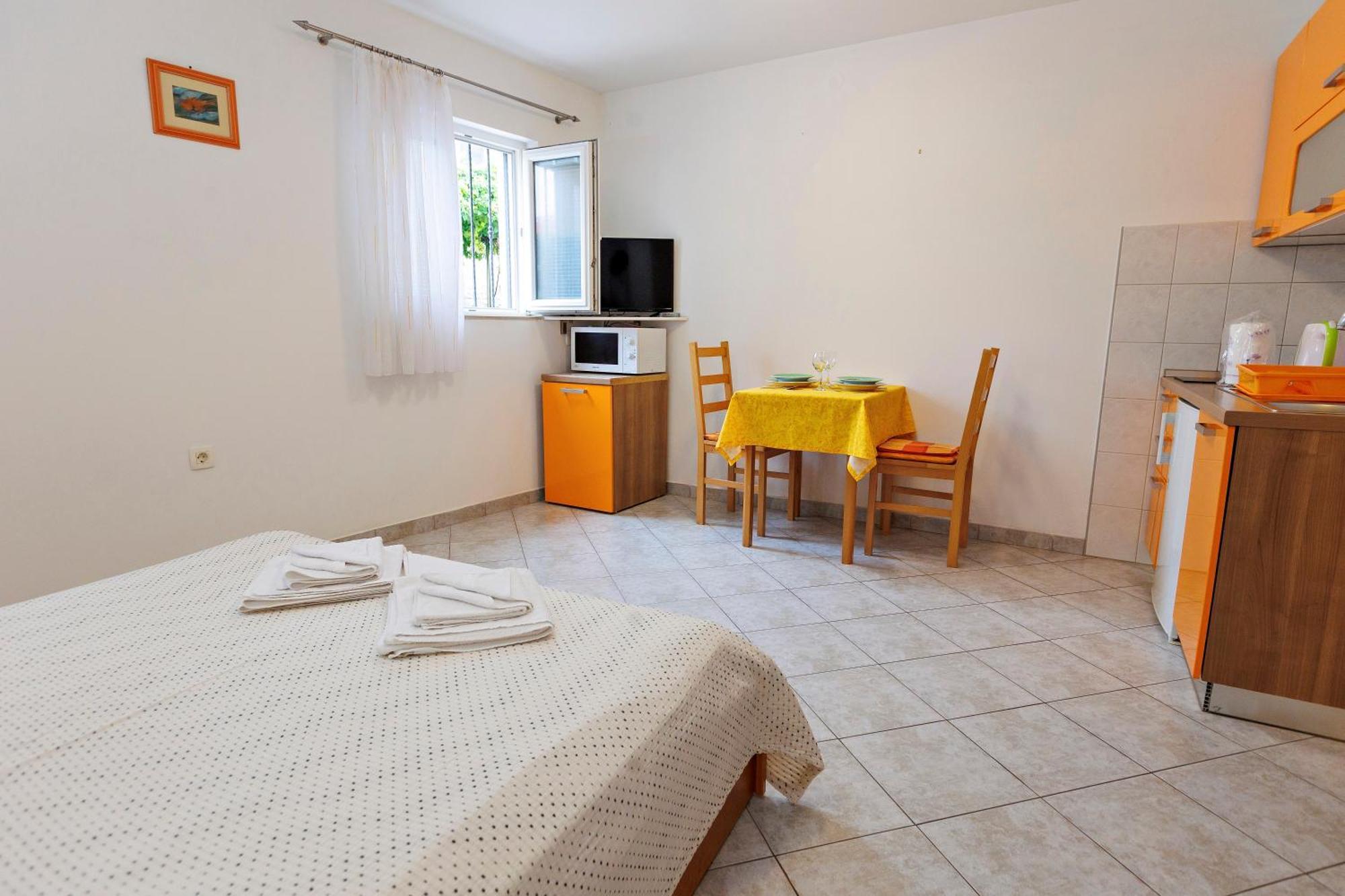 Apartments Baricevic Bol Extérieur photo