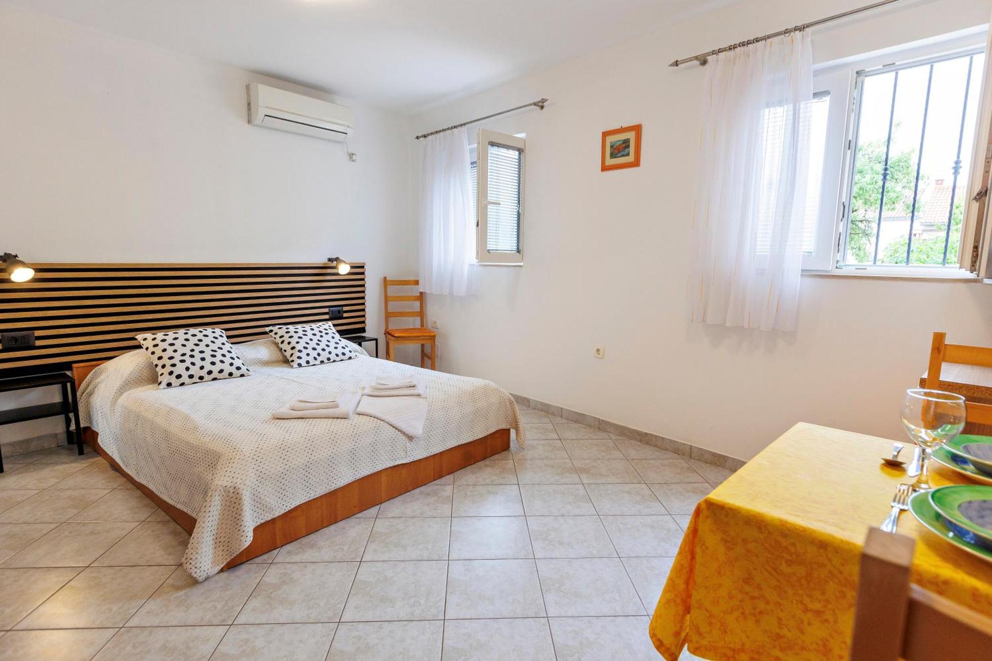 Apartments Baricevic Bol Extérieur photo