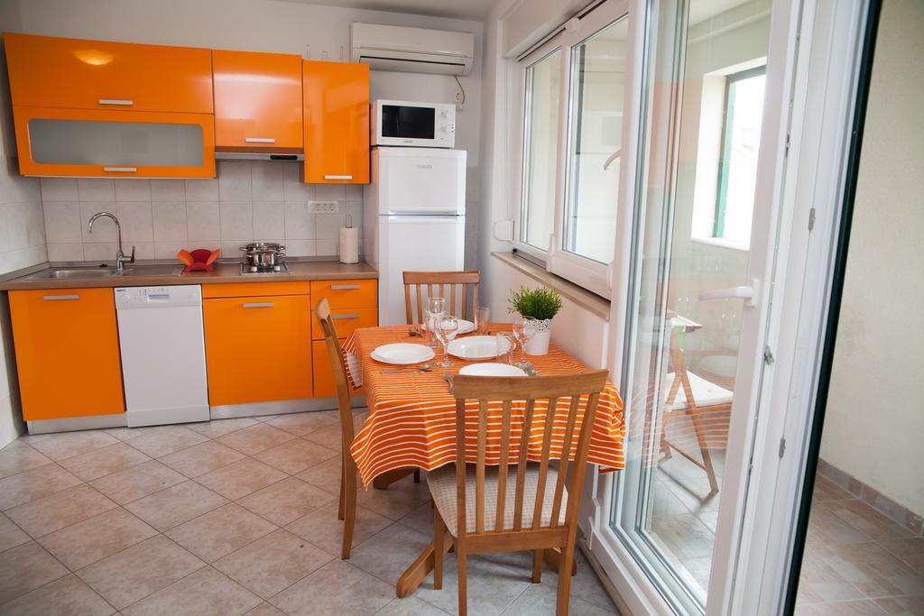Apartments Baricevic Bol Extérieur photo