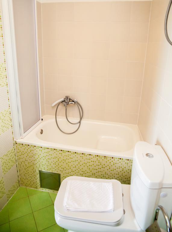 Apartments Baricevic Bol Extérieur photo